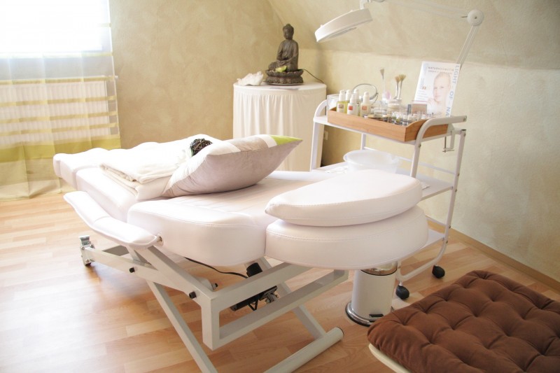 Massagebrikse fra Lojer hos acupunctureshop.dk